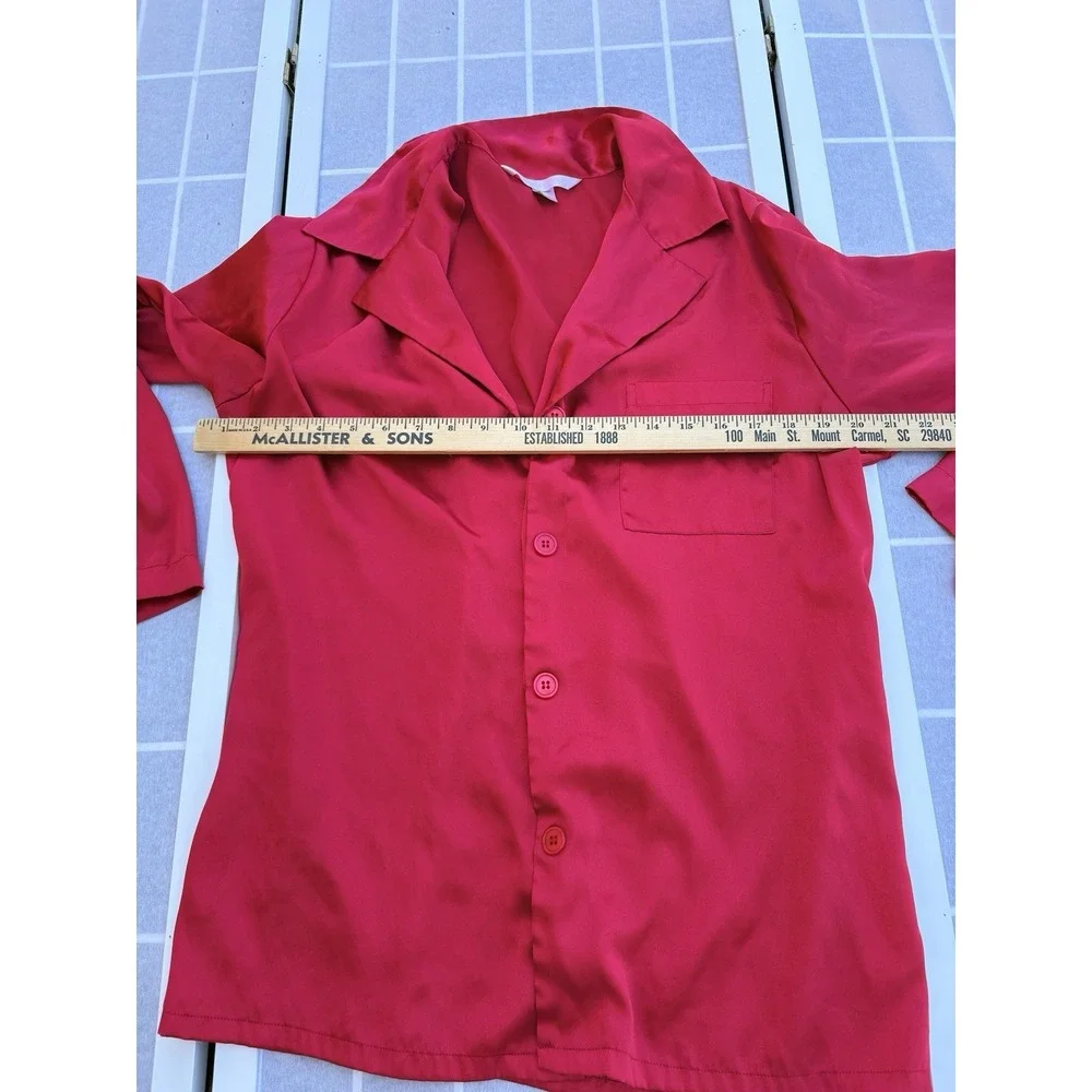 Victoria's Secret Romantic Long‎ Sleeve Red Satin Pajama Shirt  Sz Medium